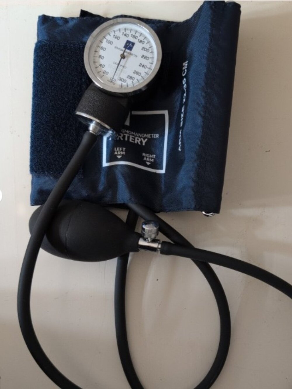 Sphygmomanometer Manual Arm Blood Pressure Monitor BP Cuff Gauge Tester